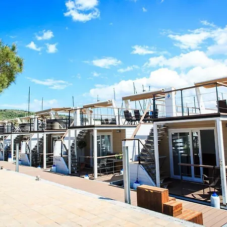 Floating Sea House Lien 1 Lucija